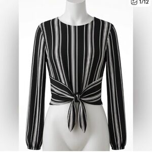 Forever 21 Striped Front Knot Blouse Long Sleeve Black & White Top Women’s Small
